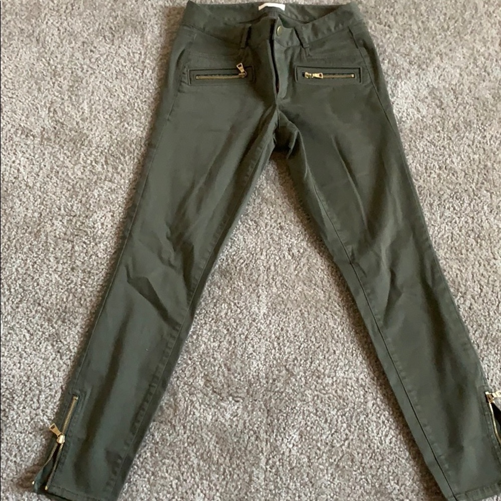 Green loft pants